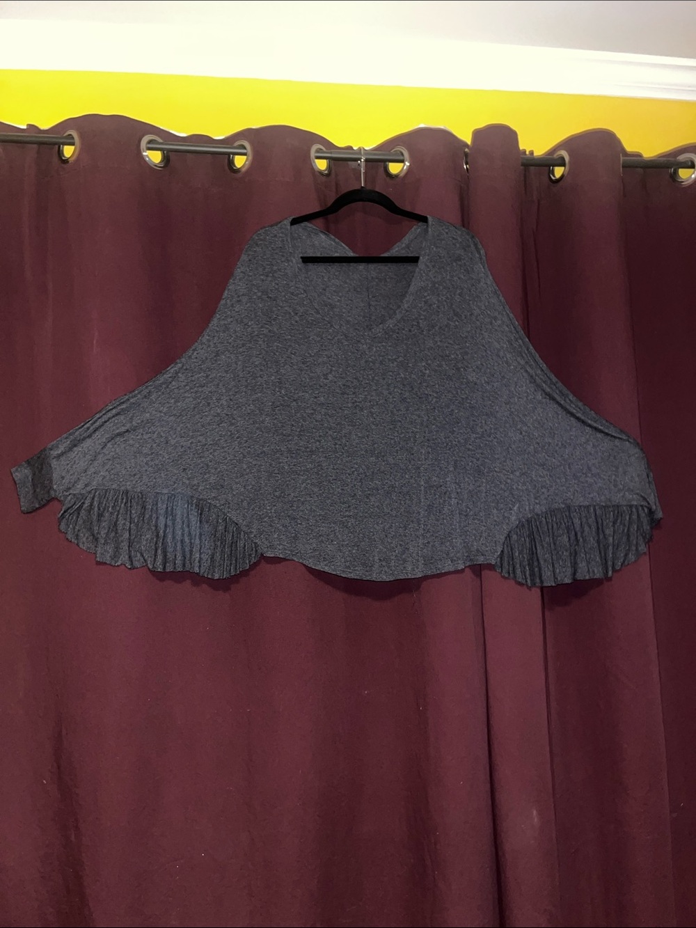 Gray Ruffled Hem Women's Sweater Crop Top